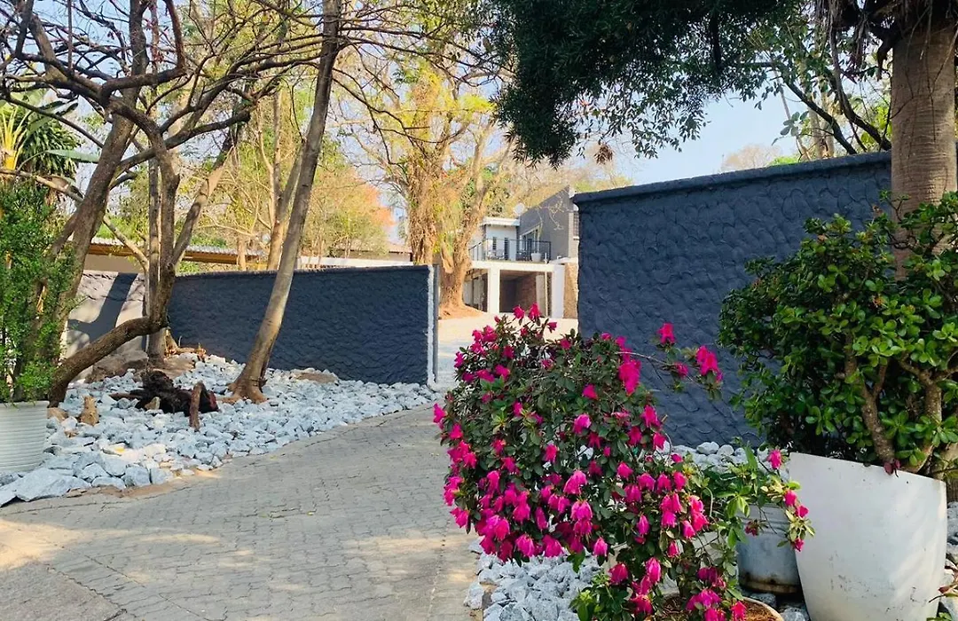 Esibayeni Guesthouse-1