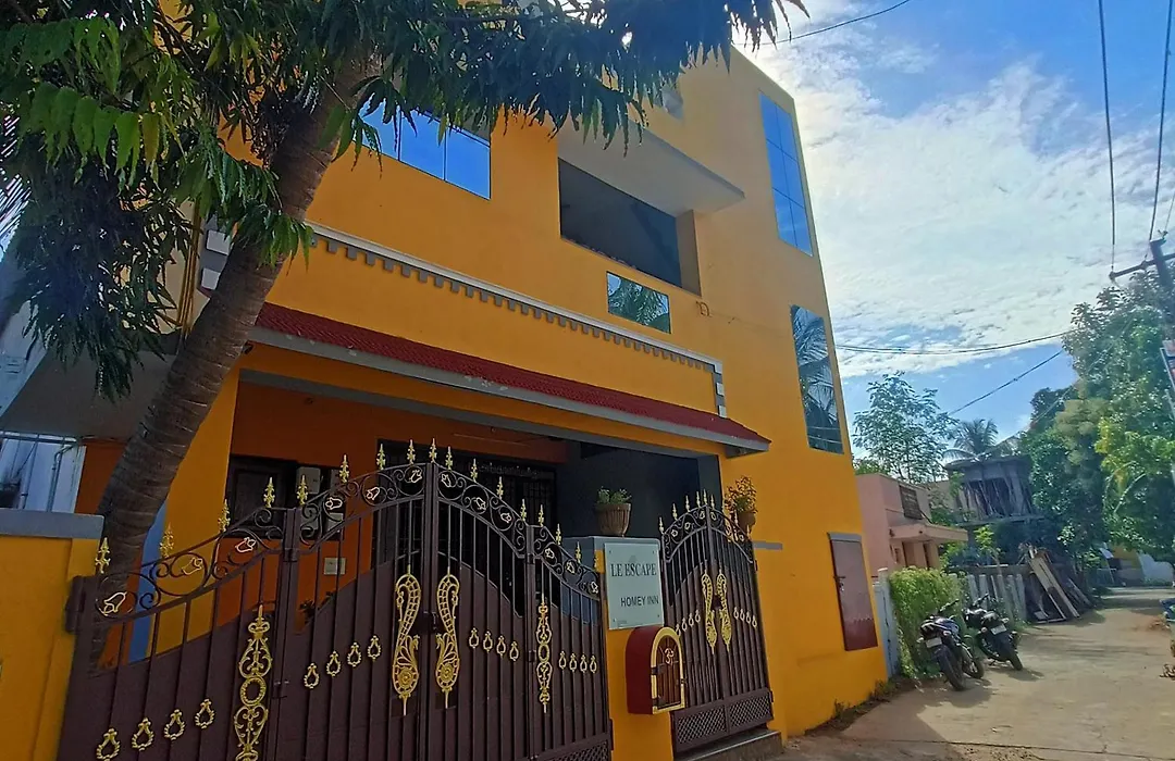 Le Escape Homey Inn-1