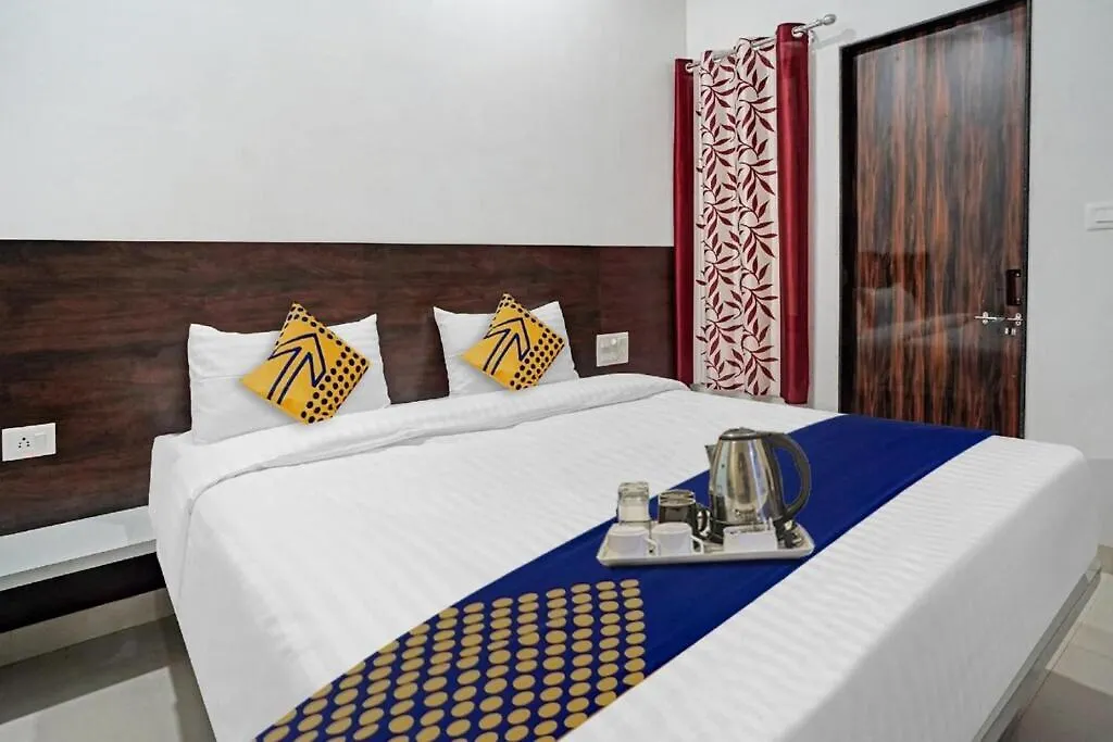 Hotel Maxewll-1