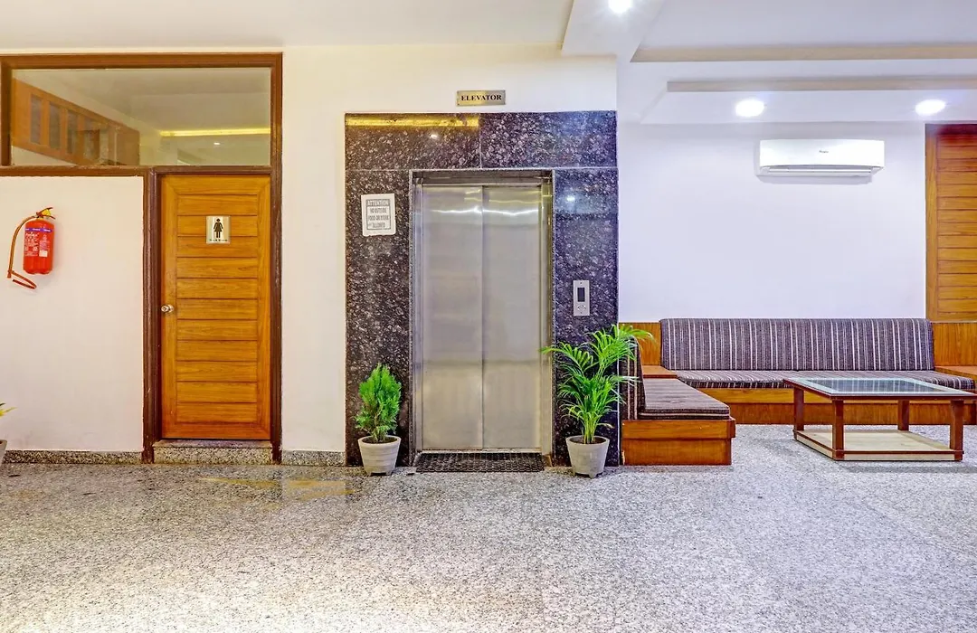 Hotel The Golden Bird-1