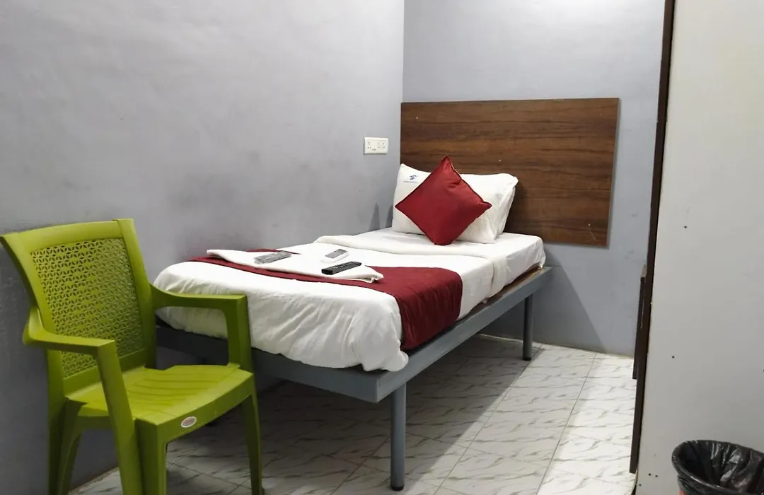 Skyry Hotel Iyyapanthangal-1