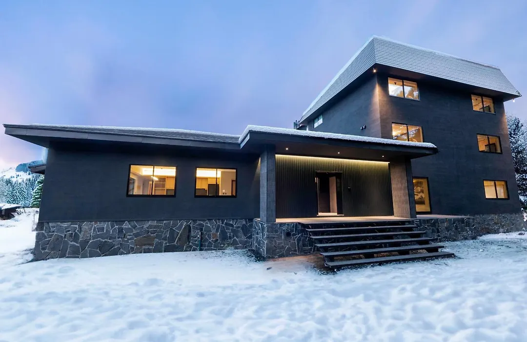 Ski Inn Hakuba, Iwatake-1