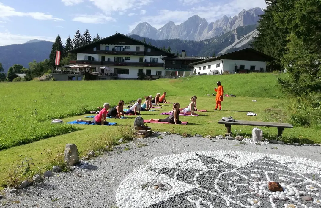 Kraftplatz am Dachstein - Herold - für Ruhesuchende und sportlich Aktive-1