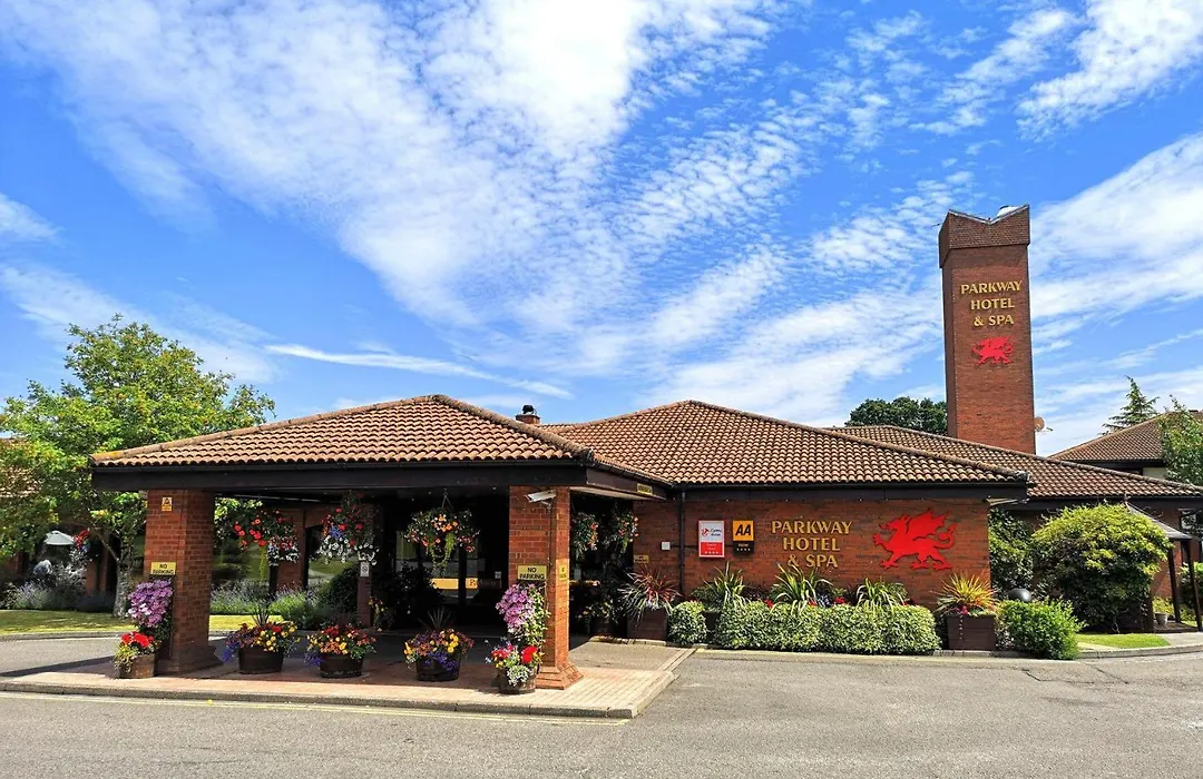 Parkway Hotel & Spa-1