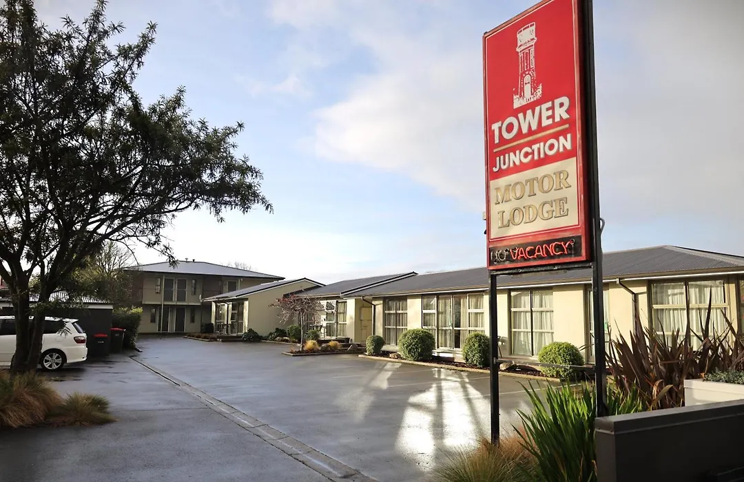 Tower Junction Motor Lodge- Motel With Airport And Railway Station Transport Service-1