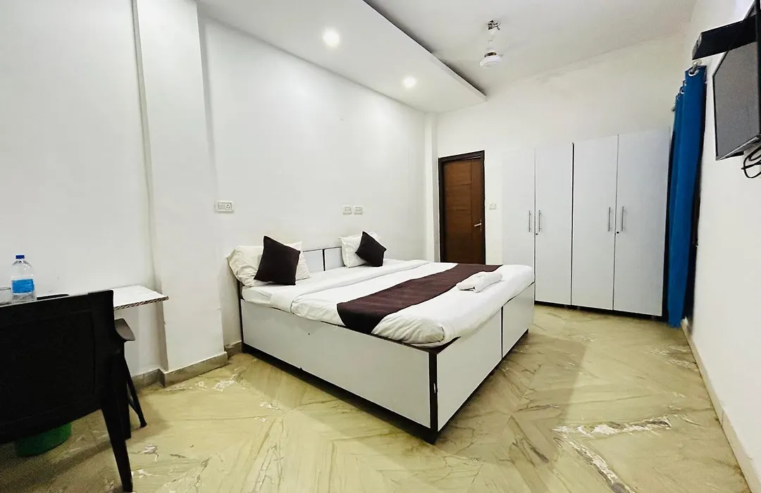 Hotel Golden Place-1