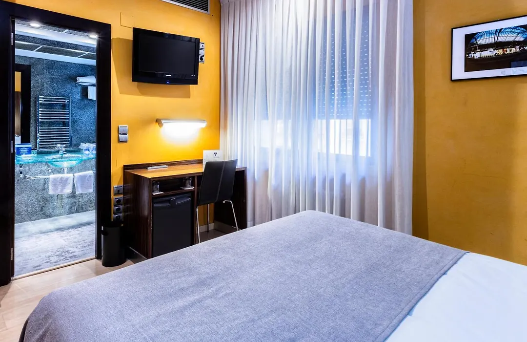 Hotel Gran Via-1