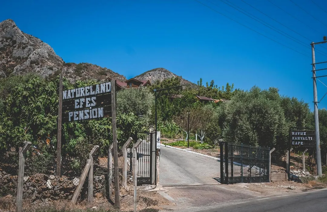 Natureland Efes Pension-1