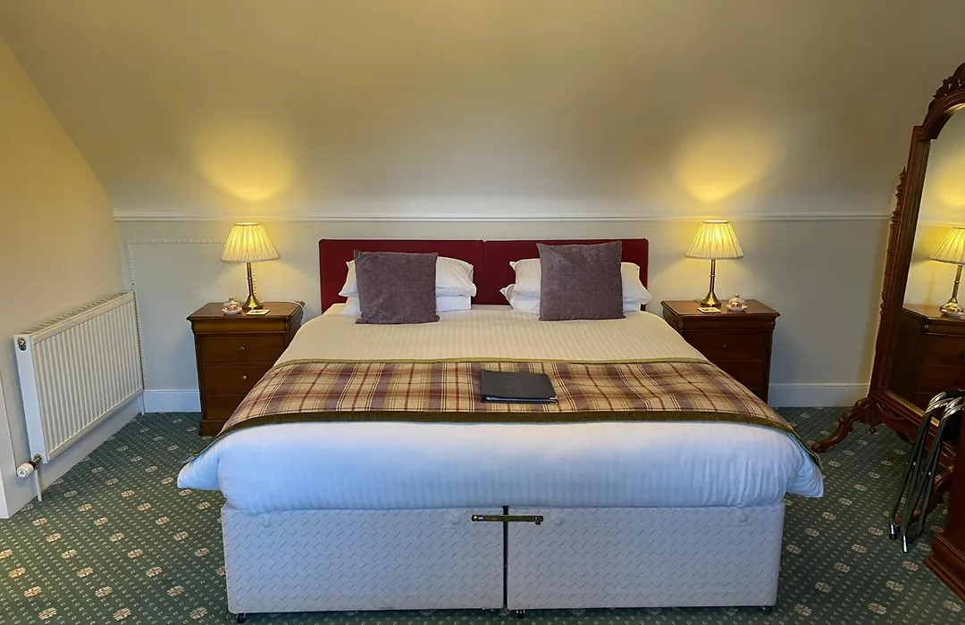 Ravenscourt Guest House-1