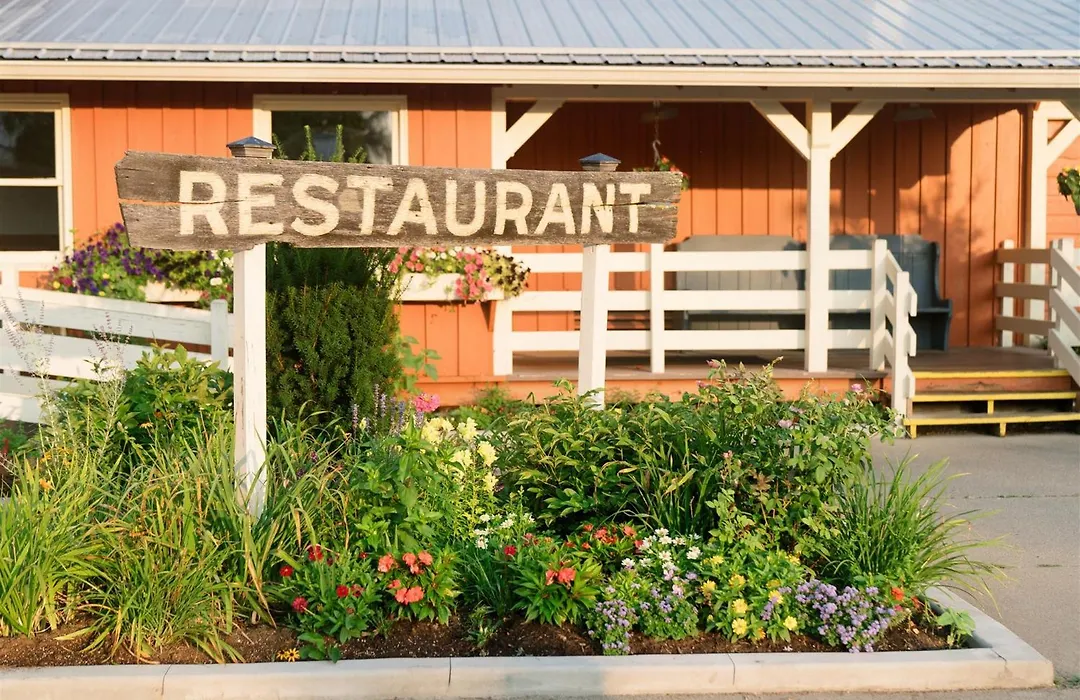 Brown County Inn-1