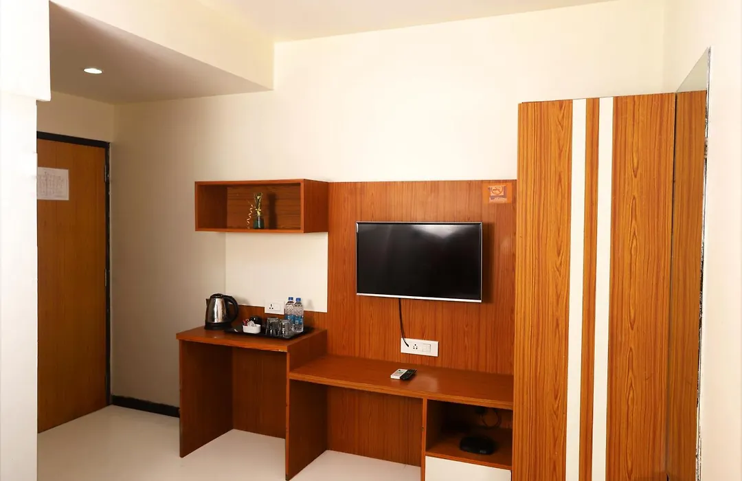 Hotel Elite Continental- Near Mumbai International Airport Andheri East-1