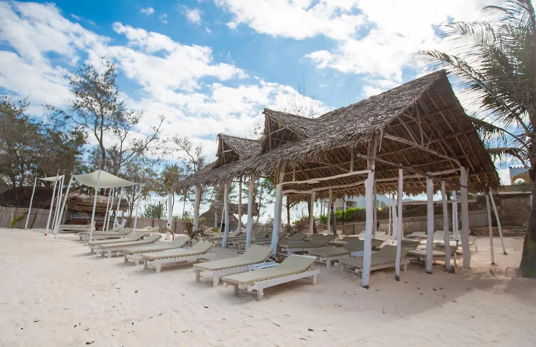 AHG Lion Beach Resort-1