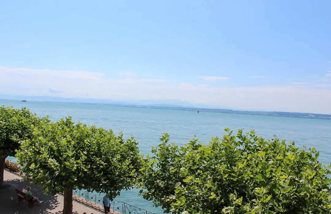 ZwoVier Meersburg-1