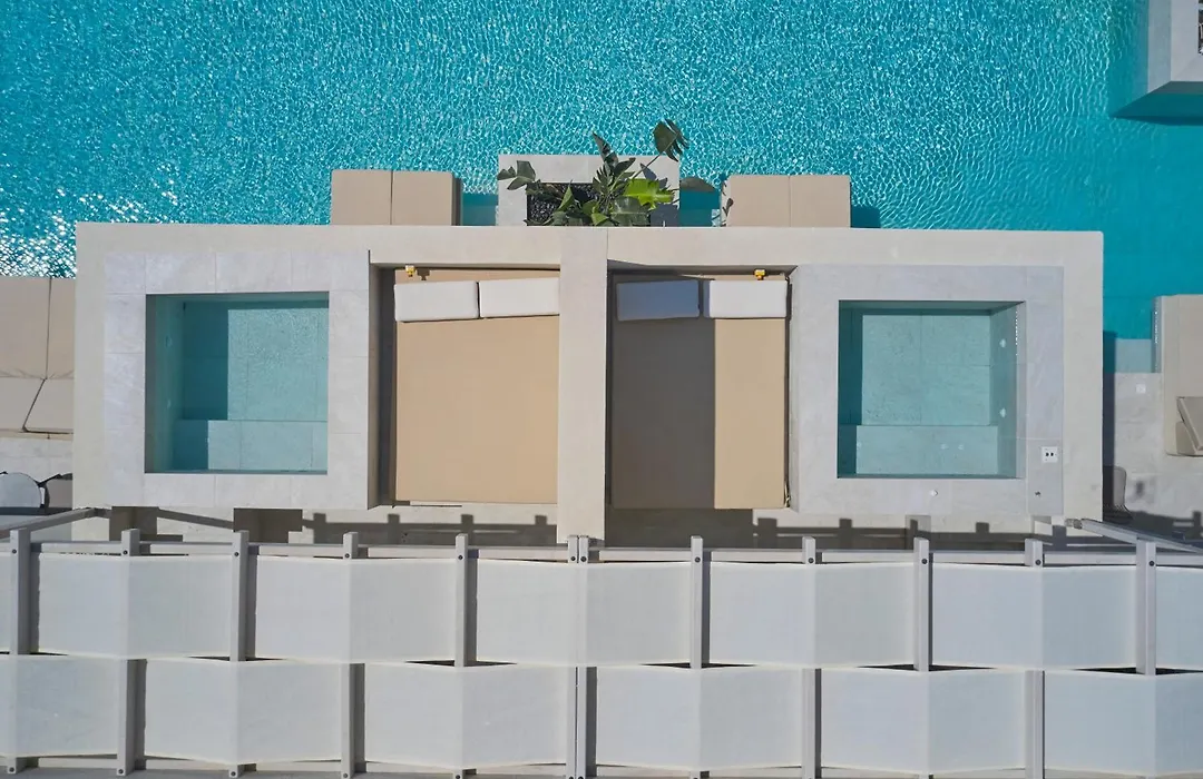 Heyday Luxury Suites-1