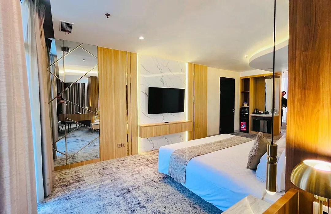 Grandia Hotel-1