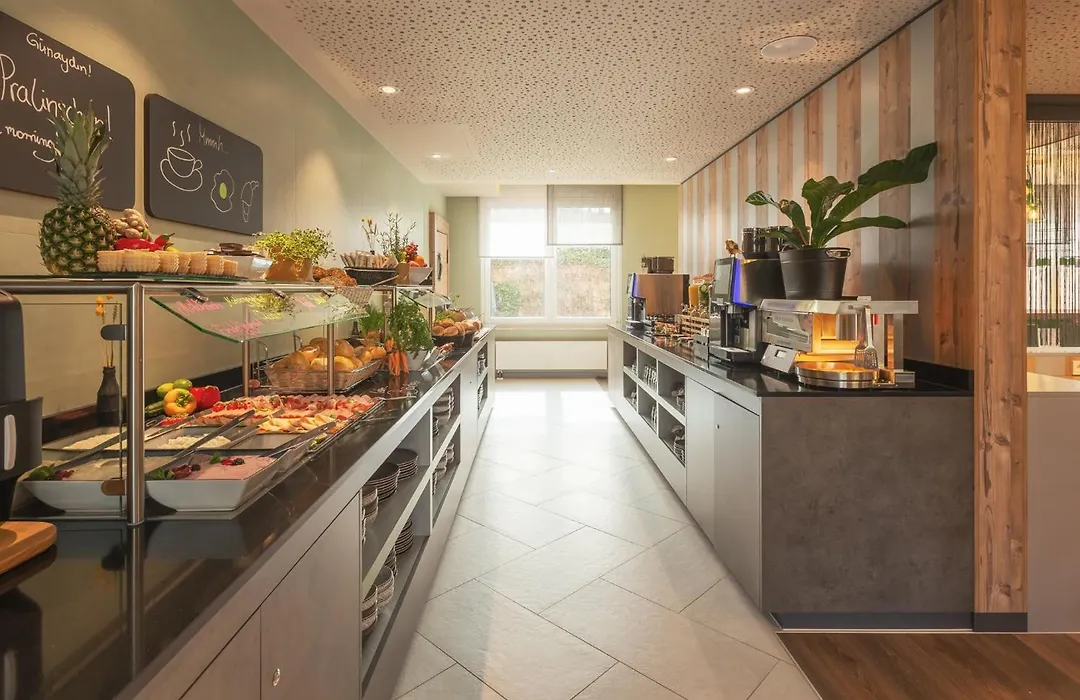 Holiday Inn - The Niu, Mill Cologne Muelheim, An Ihg Hotel-1
