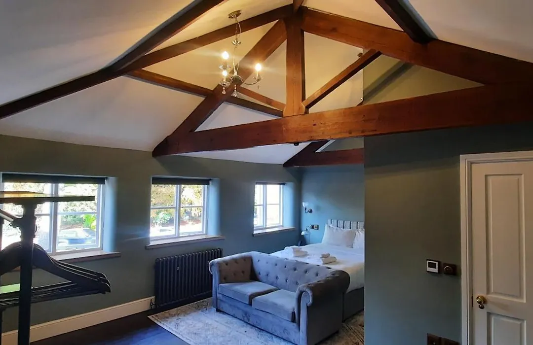 Oakhill Hotel-1