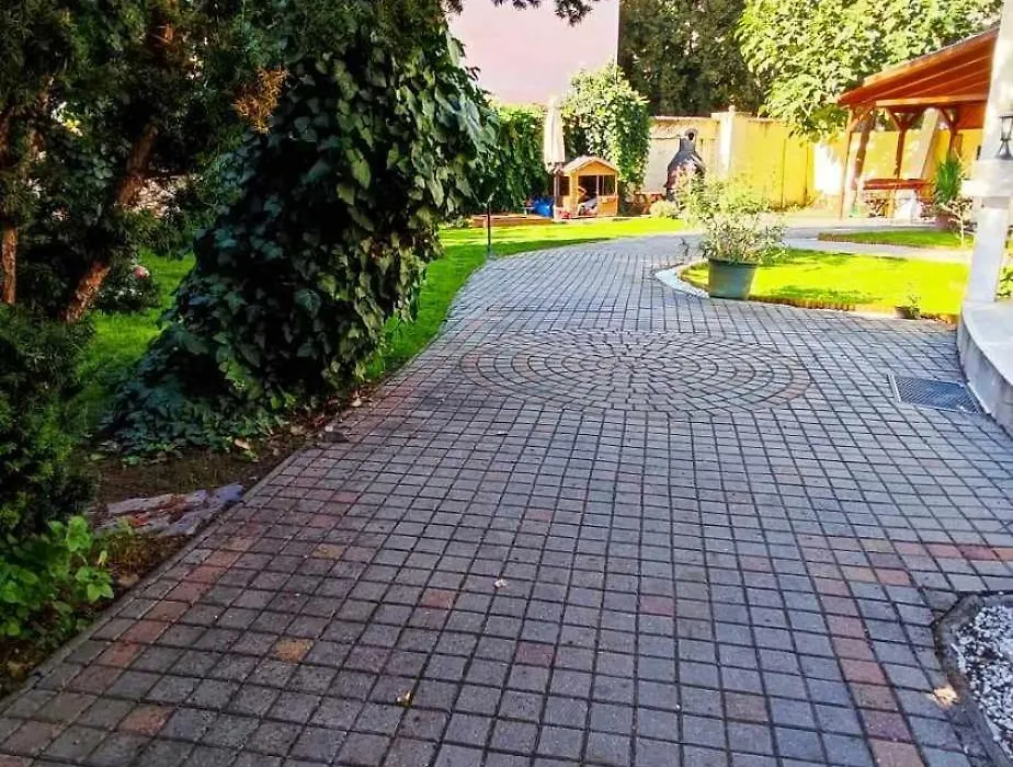 OKSZI Vendégház-1