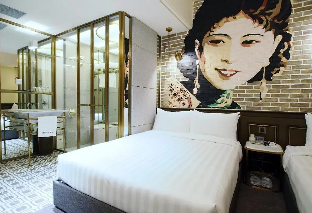 King'S Hotel-1