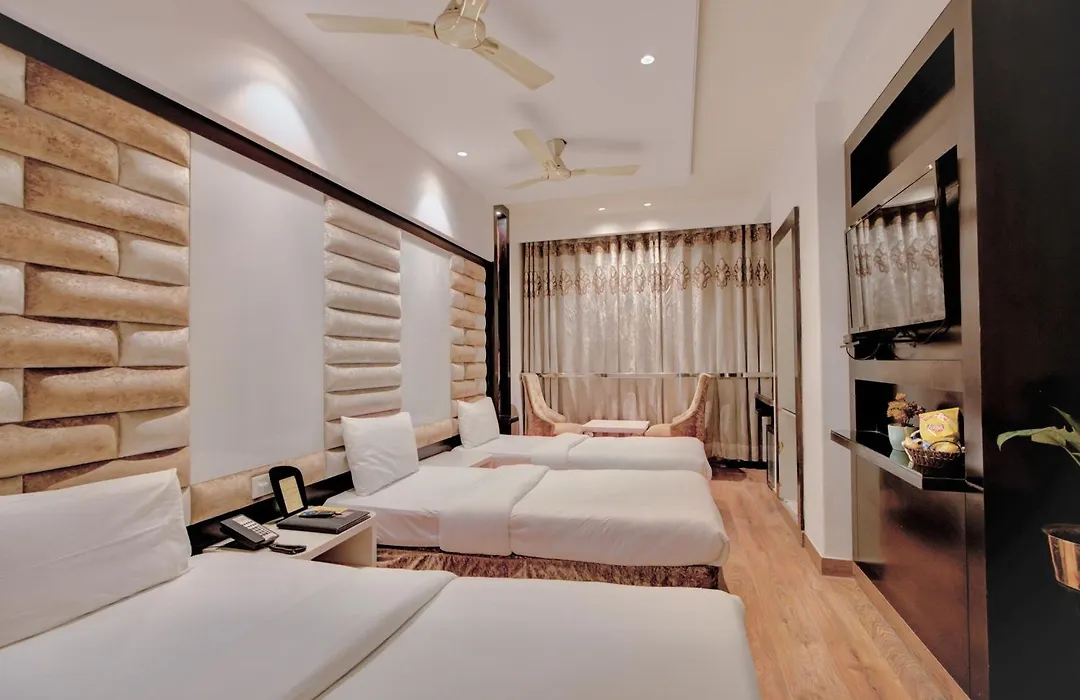 The Singh Empire, A Luxury Hotel, New Delhi-1