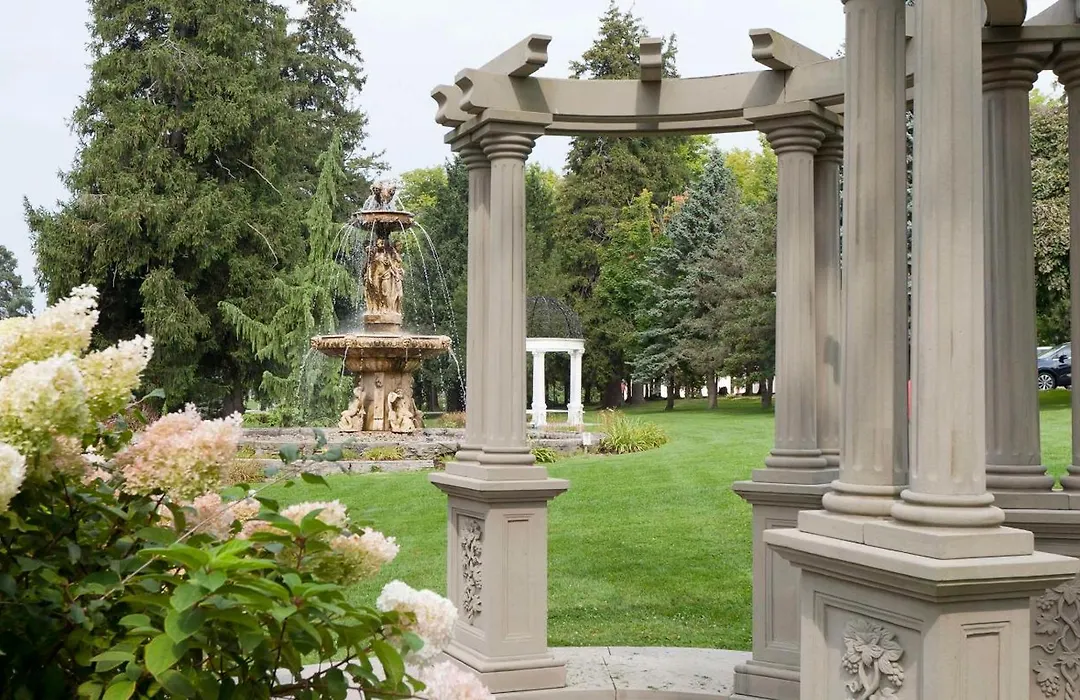 Elm Hurst Inn & Spa, Worldhotels Crafted-1