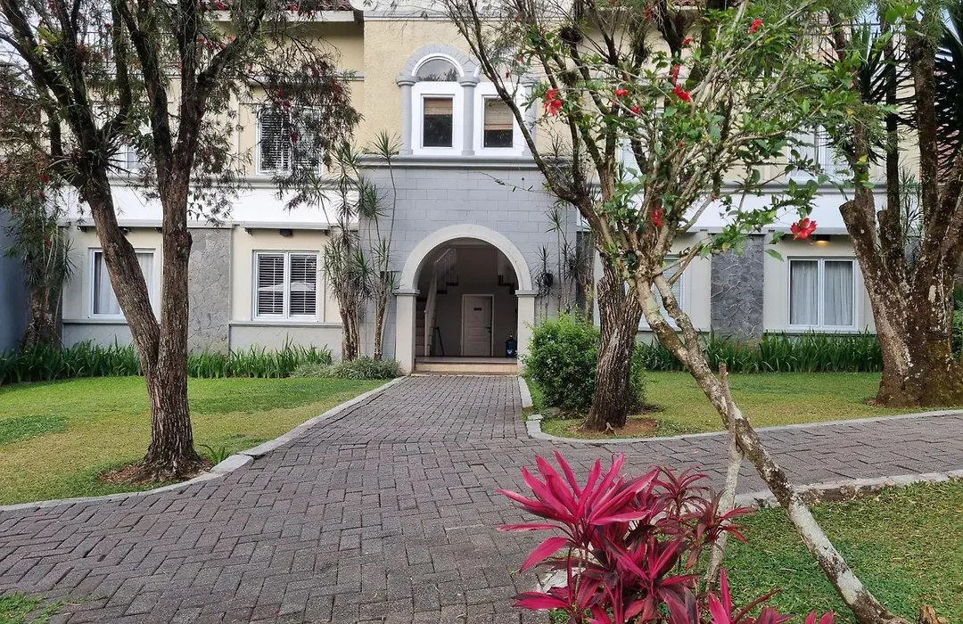 Pesona Alam Resort & Spa-1