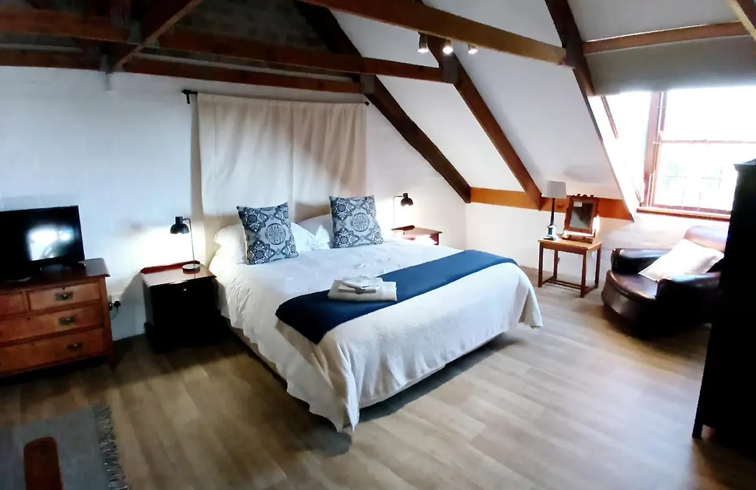 Hemel En Aarde Village Accommodation-1