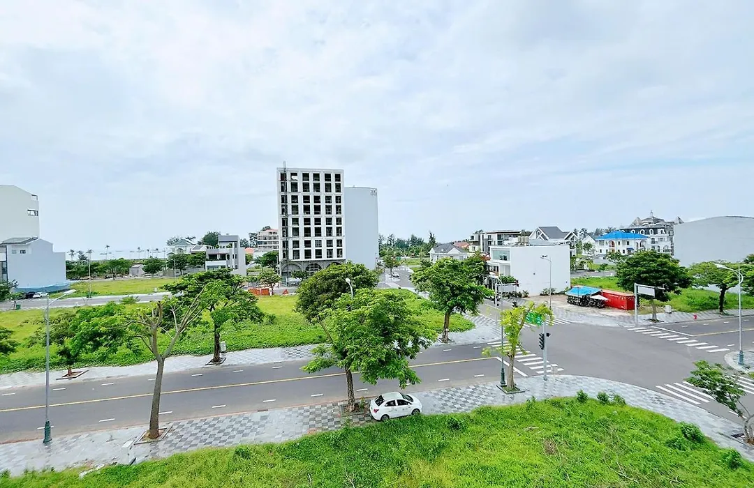 Emerald Ocean Hotel-1