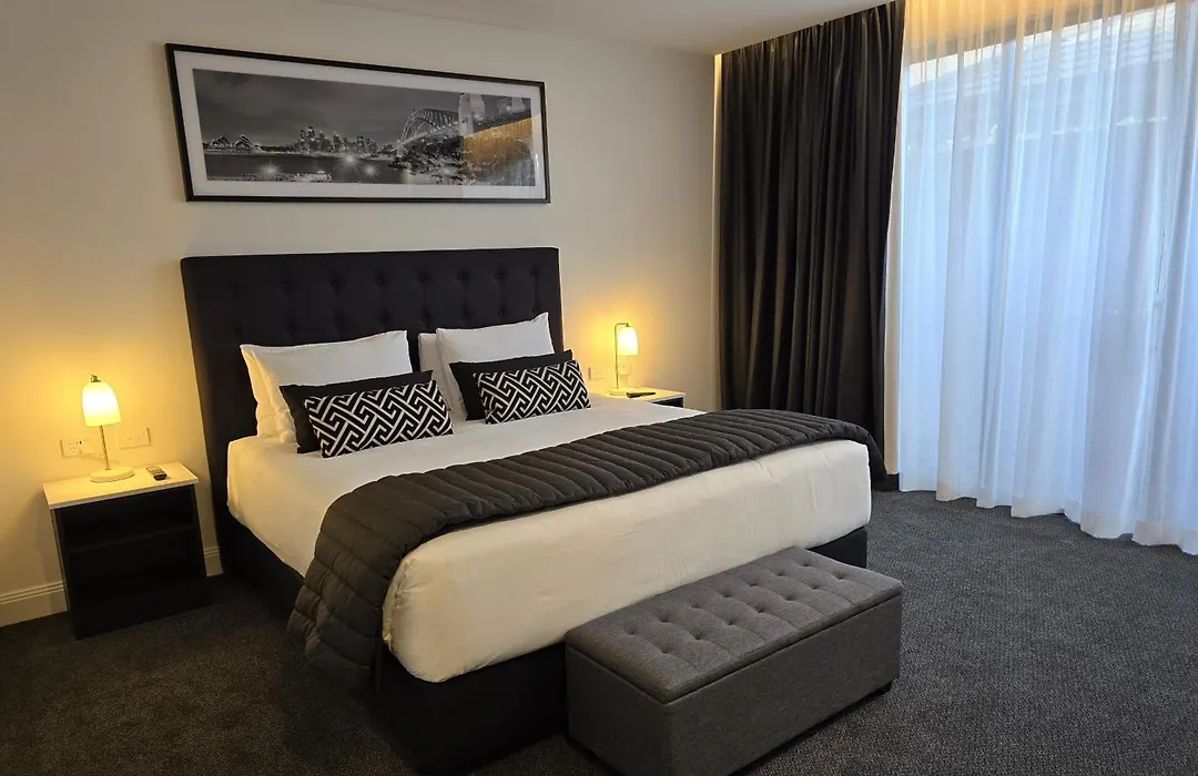 The Abbey Motel Goulburn-1