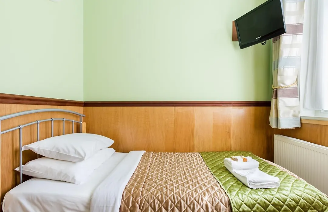 Gower Hotel-1