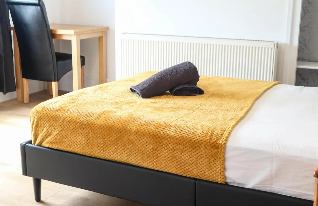 Meadows Way Guest House-1