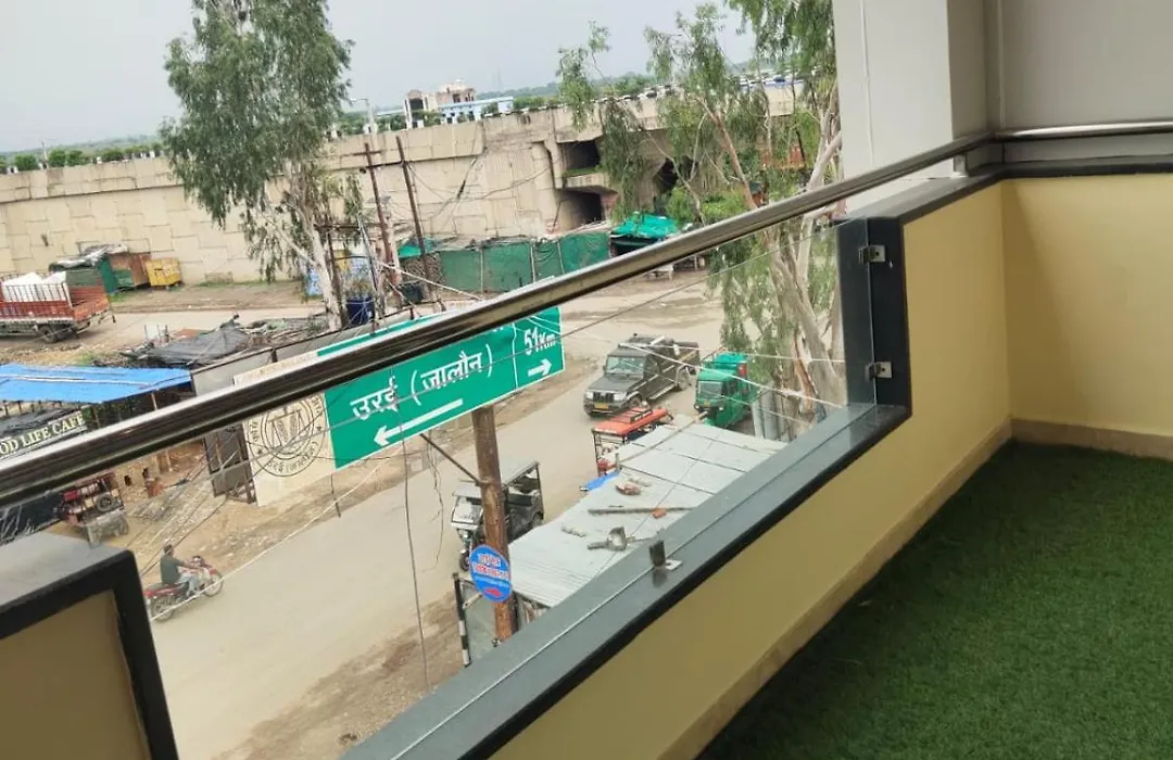 Shri Laxmi Inn-1