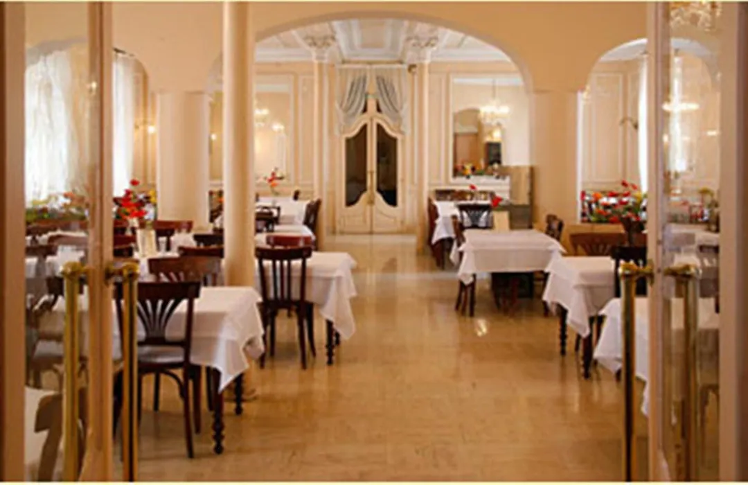 Hotel Metropole-1