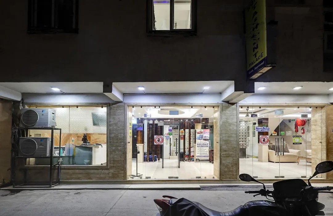 Hotel Tashkent Palace - Budget Friendly, Near R K Ashram Metro Station-1