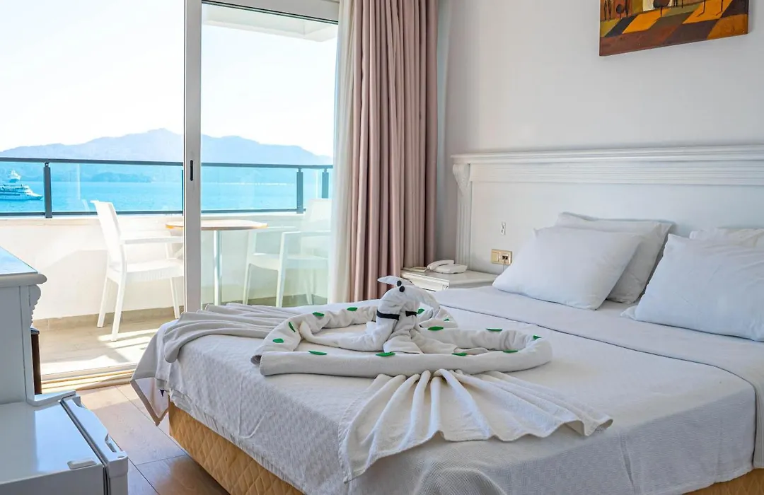Honeymoon Beach Otel-1