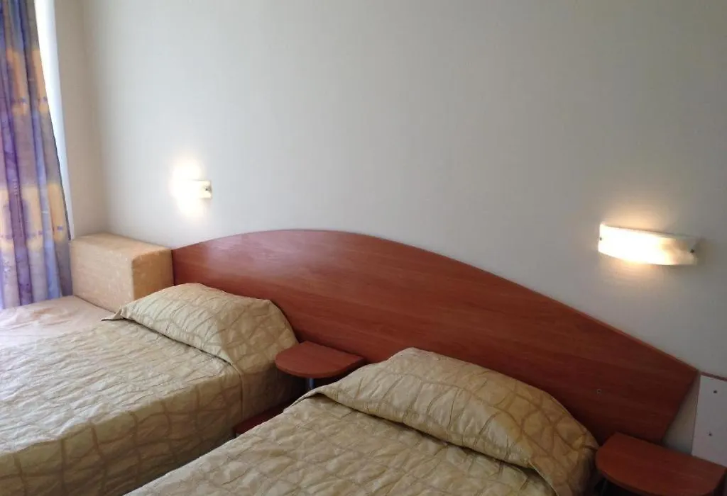 Hotel Pliska-1