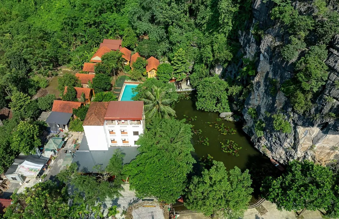 Tam Coc Rocky Bungalow-1
