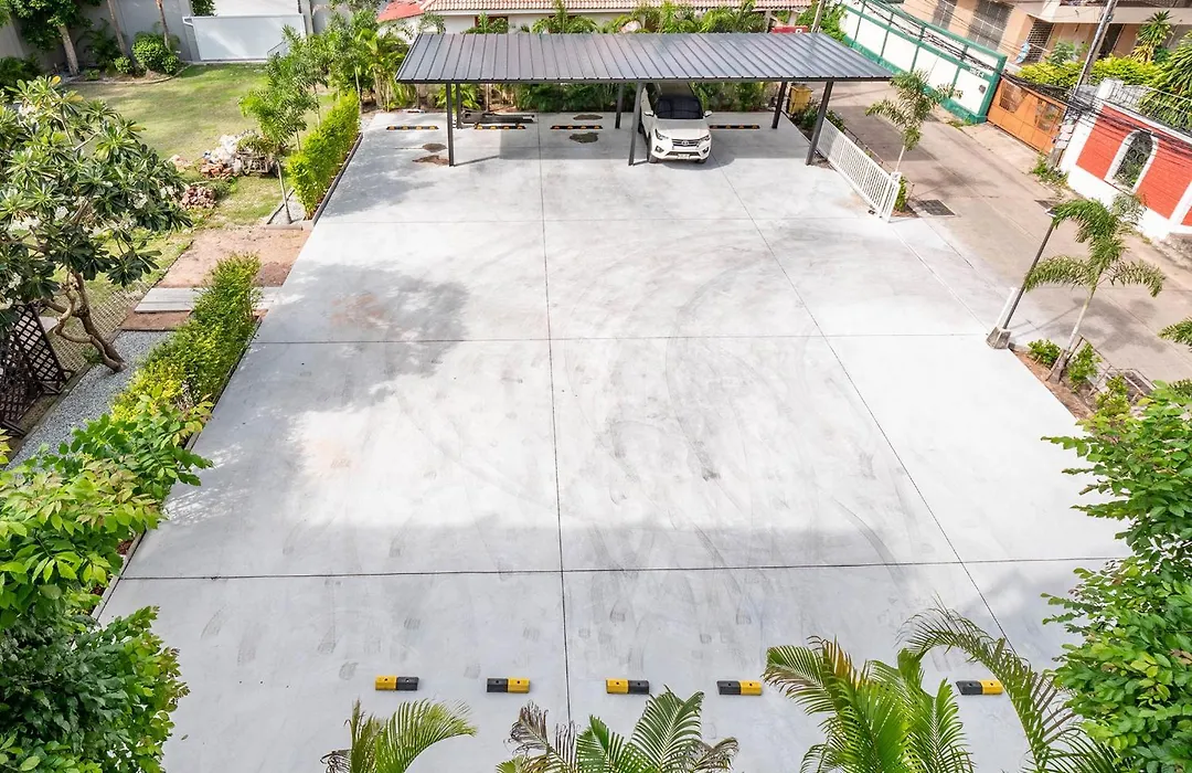Luxe Residence-1