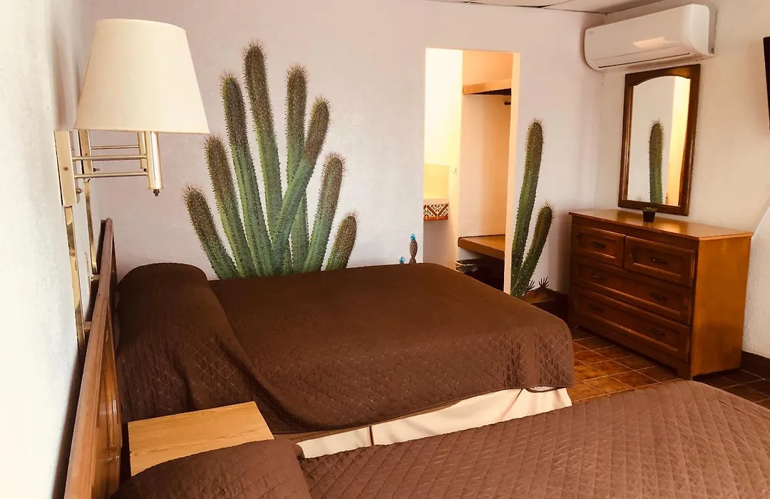 Hotel Las Palmas-1