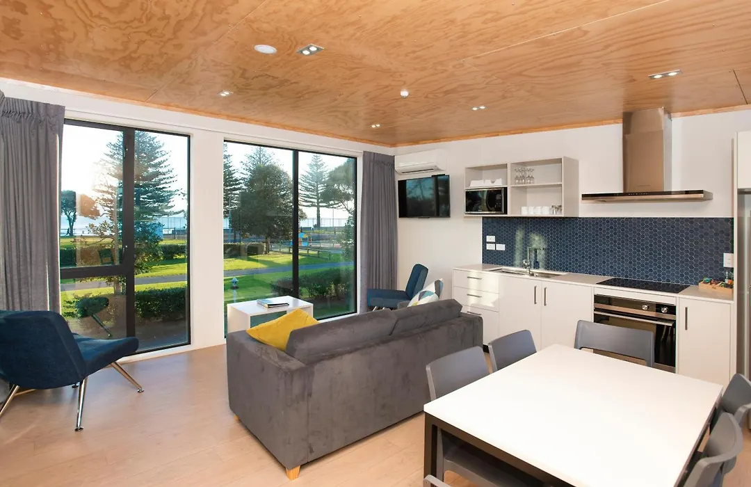 Waikanae Beach Ocean View Apartments-1