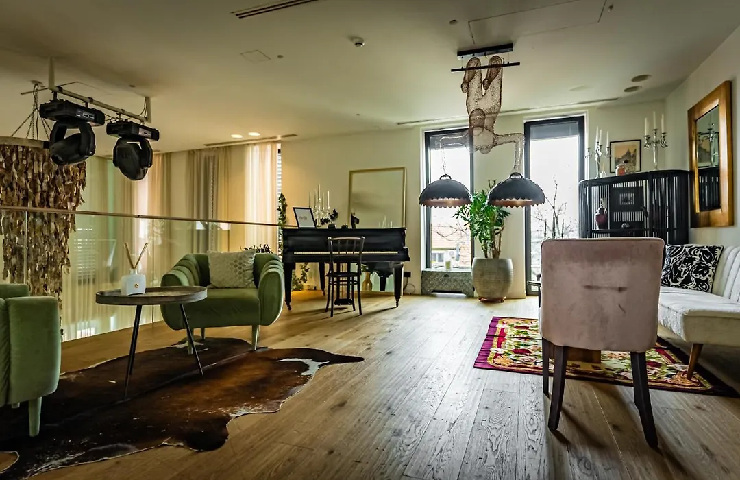 The Babe Boutique Hotel-1
