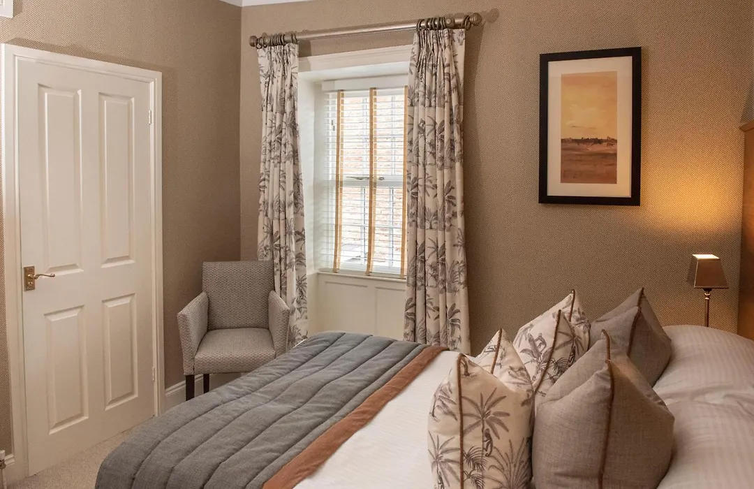 Roundthorn Country House & Luxury Apartments-1