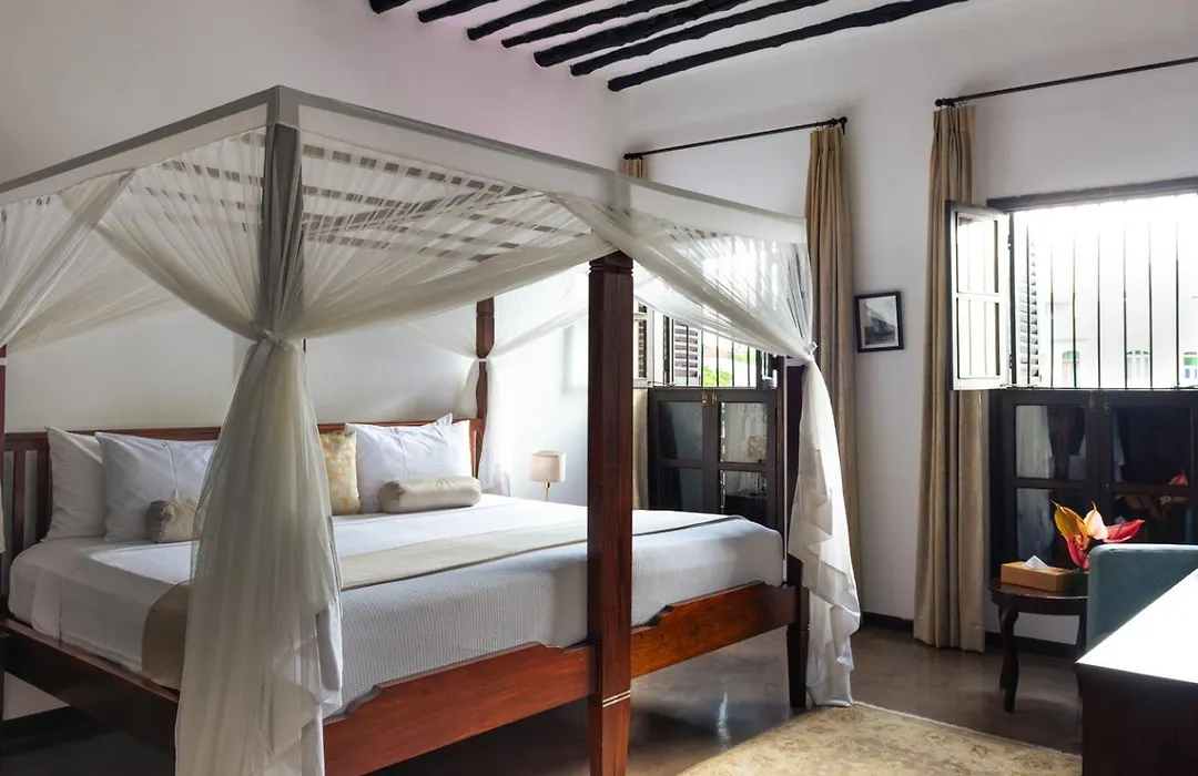 Kisiwa House-1