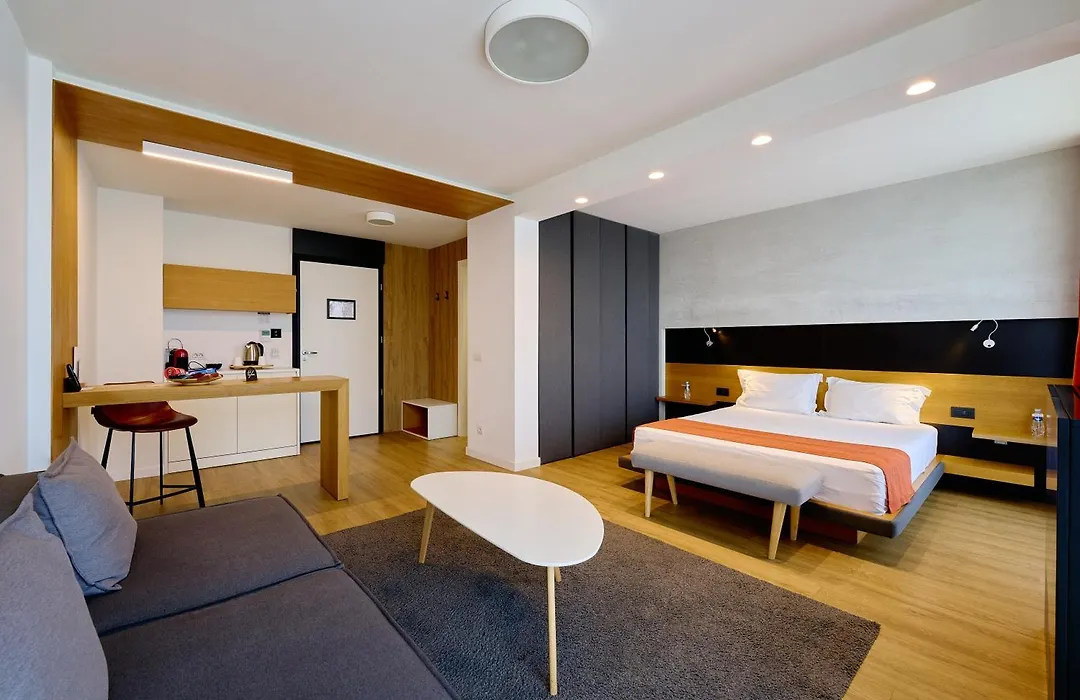 Adella Boutique Hotel - Free Secured Parking-1