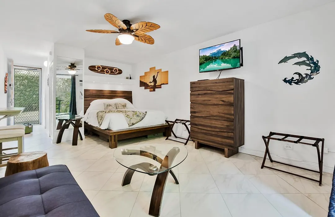 Kona Islander Inn - Prime Downtown Location With Hot Tub, Pool & Beach-1
