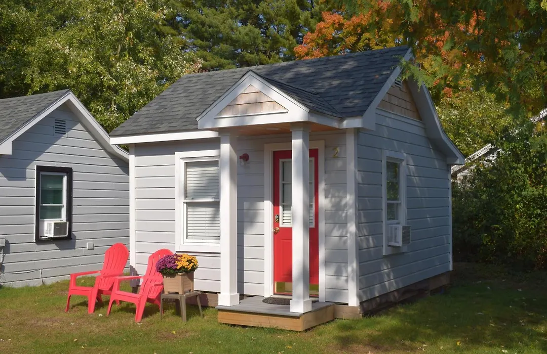 Saratoga Cabins-1