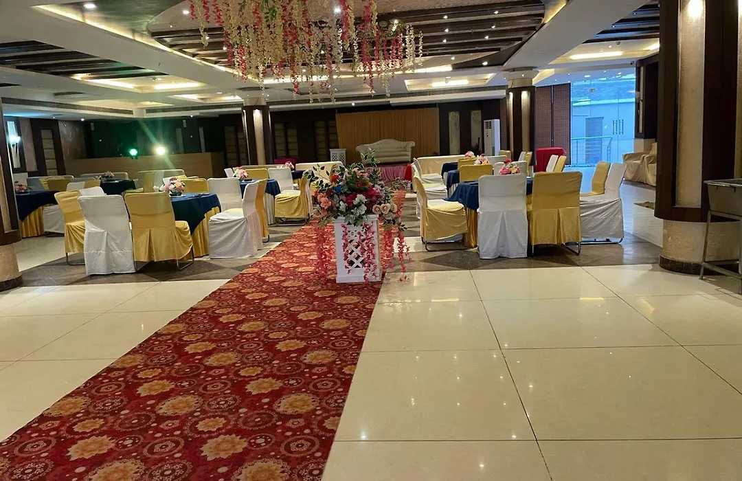 Hotel Paras-1