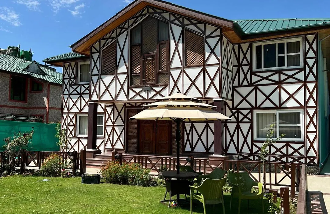 Wildflower Villa-1