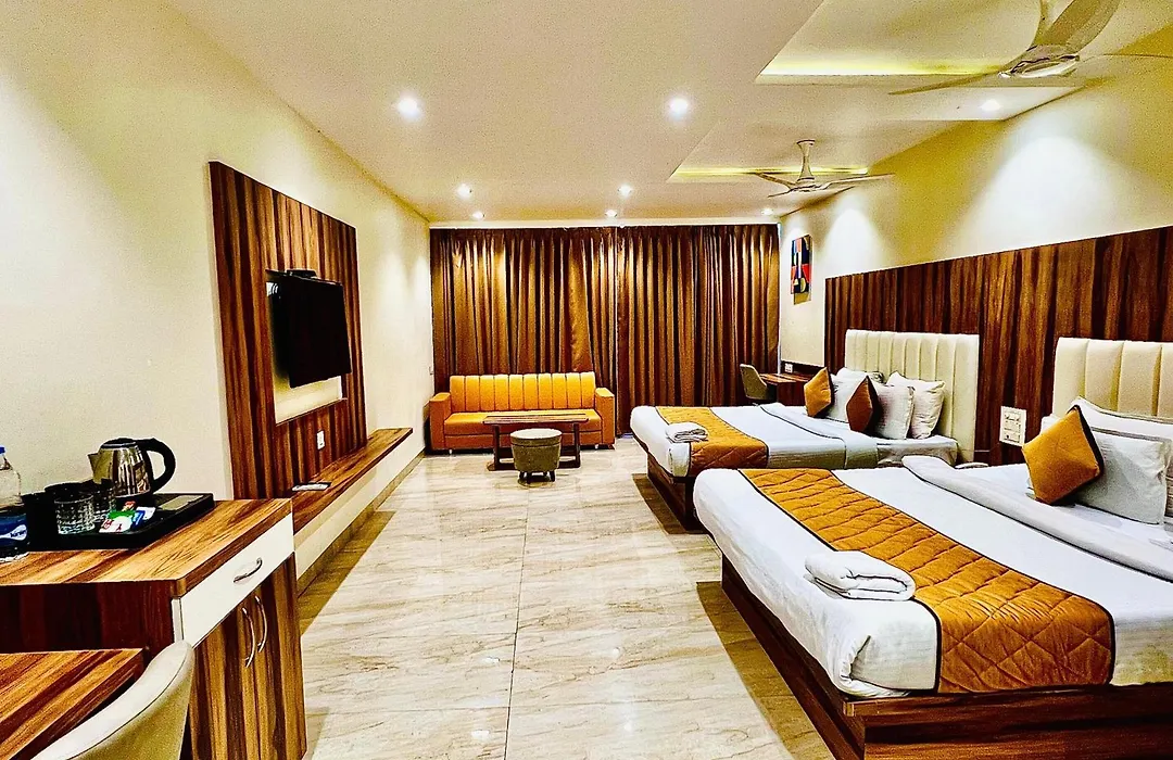 Platinum Resort-1