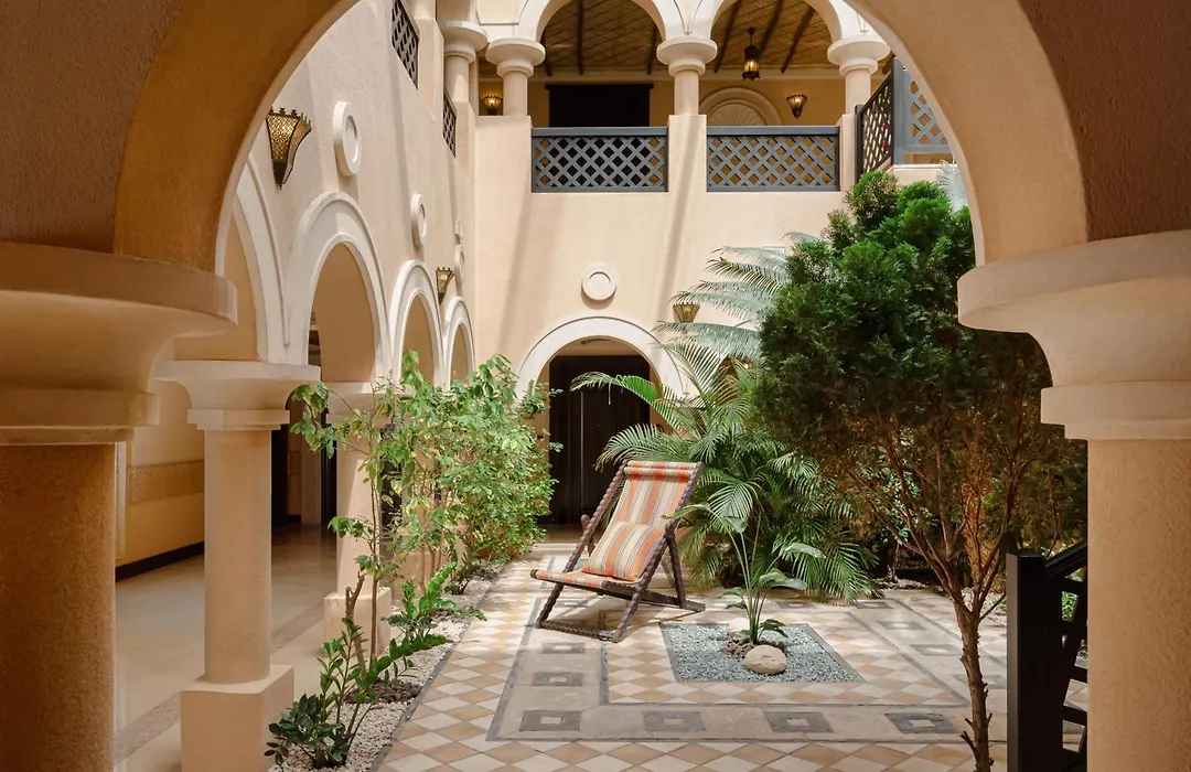Sharq Village & Spa, A Ritz-Carlton Hotel-1